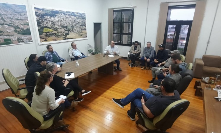 Prefeitura de Getúlio Vargas realiza reunião emergencial para avaliar impactos das chuvas