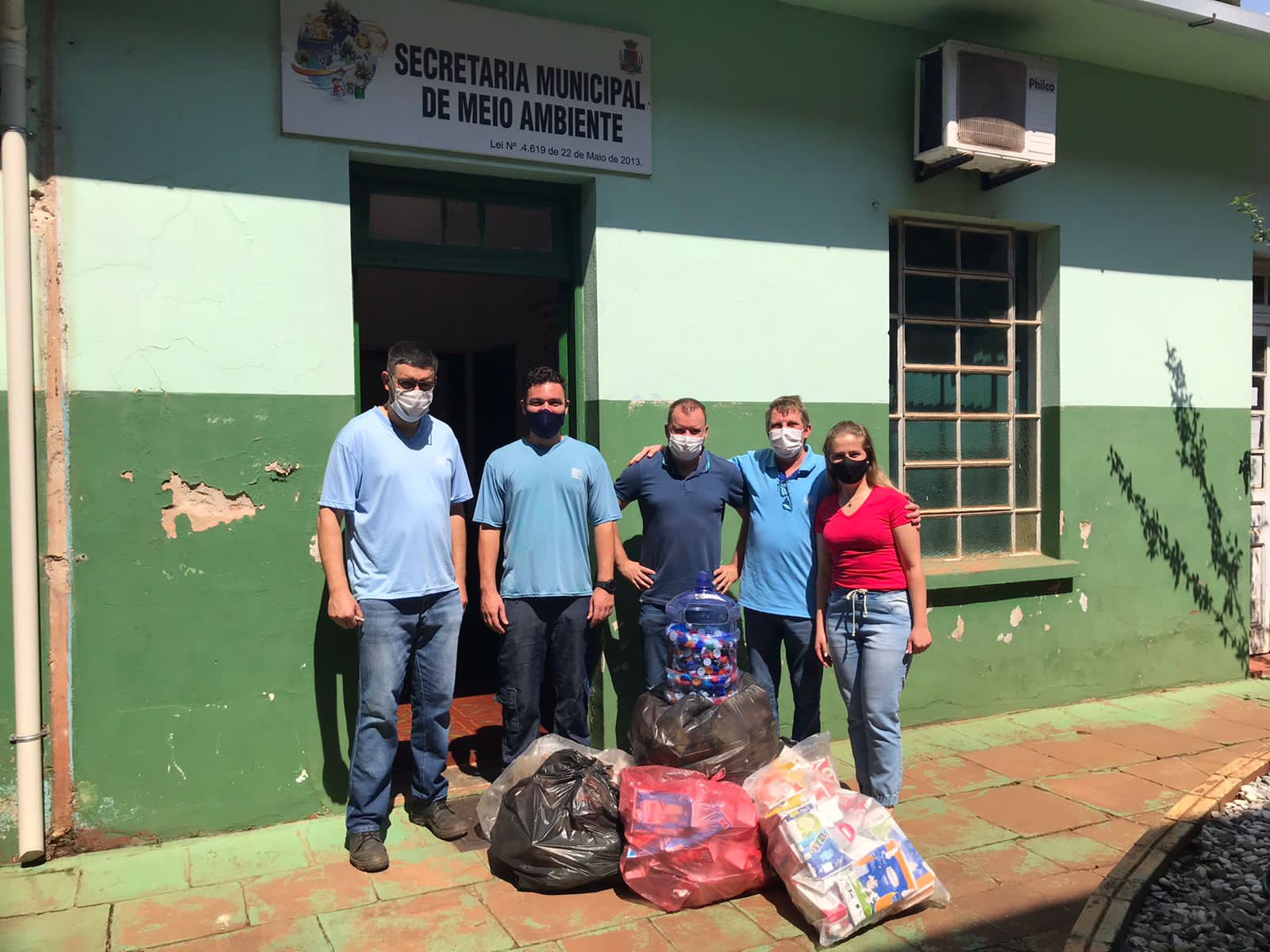 Doação de caixas de leite da Corsan (1)