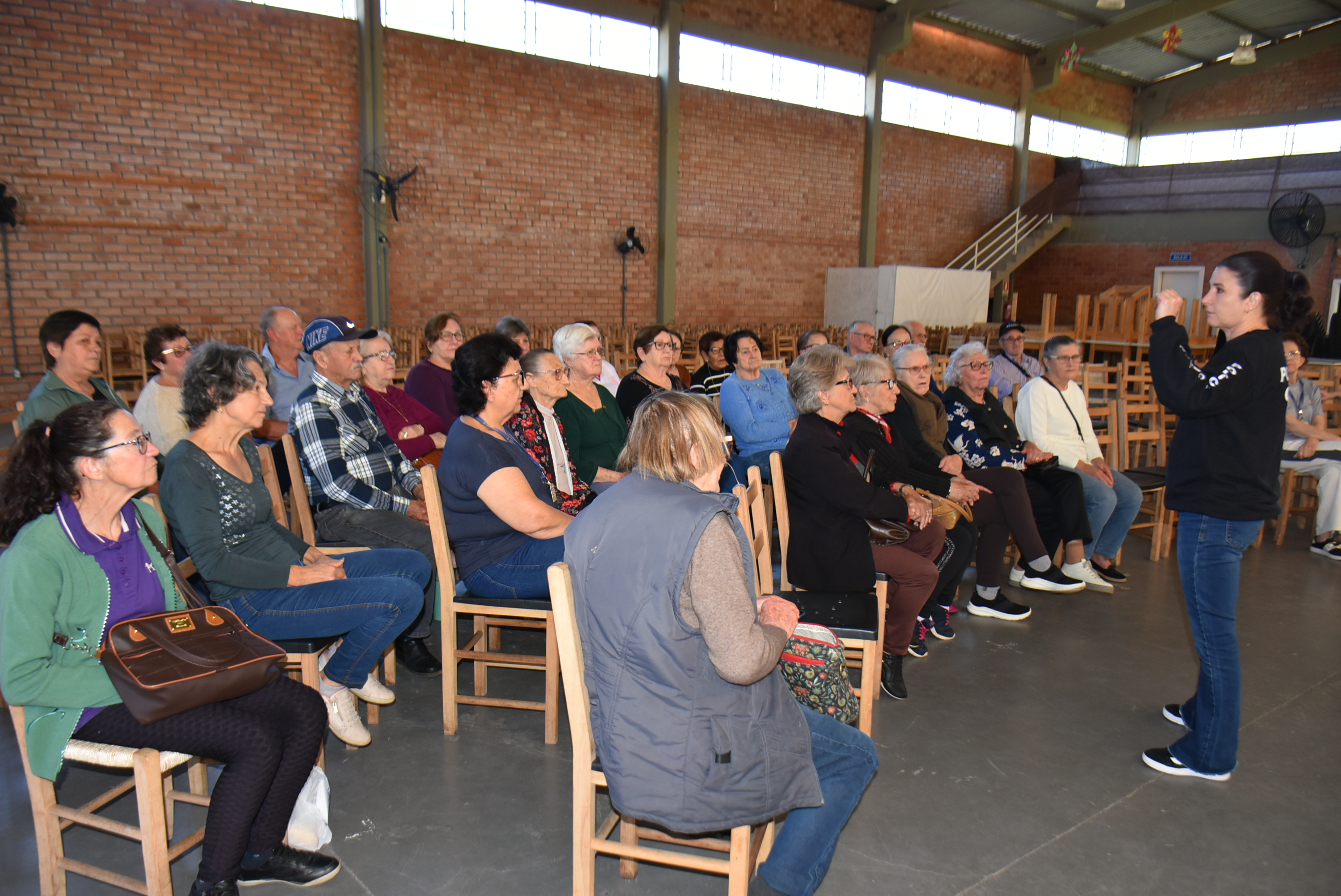 Roda de conversa com a palestrante