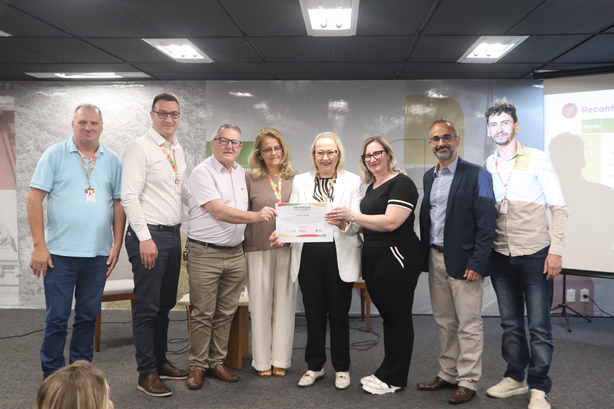 Momento da entrega da certificação