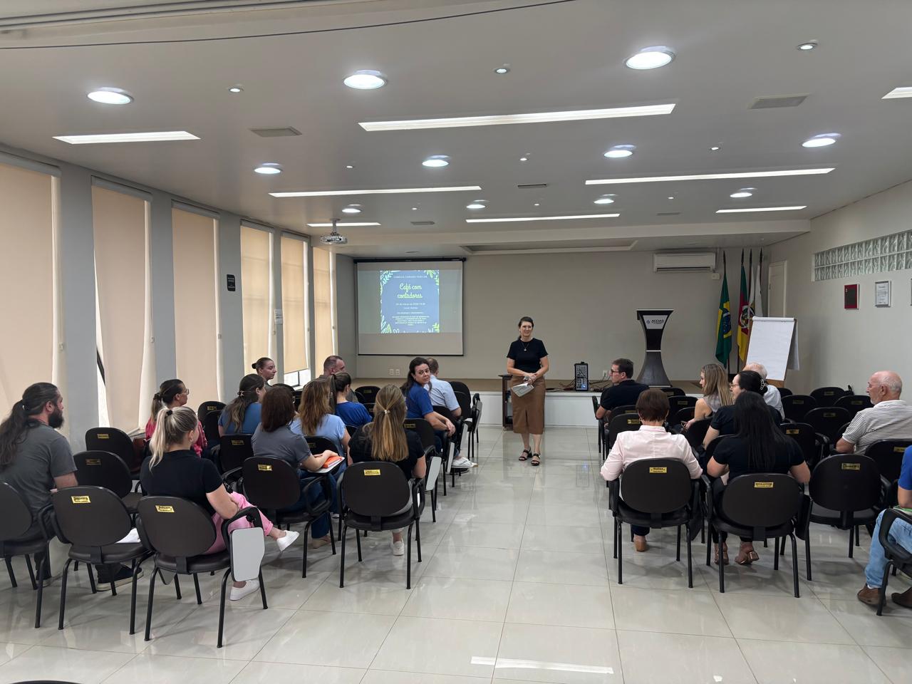 Café da manhã com contadores apresenta resultados do FUMCA e orienta sobre destinação do Imposto de Renda