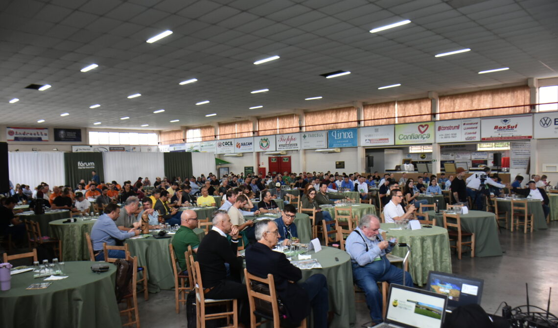 mais-de-260-pessoas-participaram-do-evento