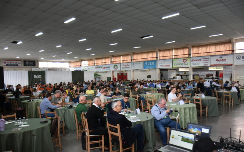 mais-de-260-pessoas-participaram-do-evento