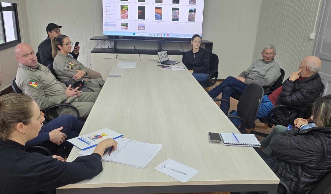 Reunião da Defesa Civil