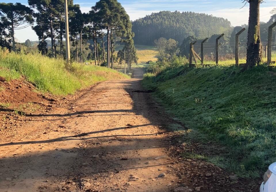 Melhoria nas estradas vicinais do município (4)