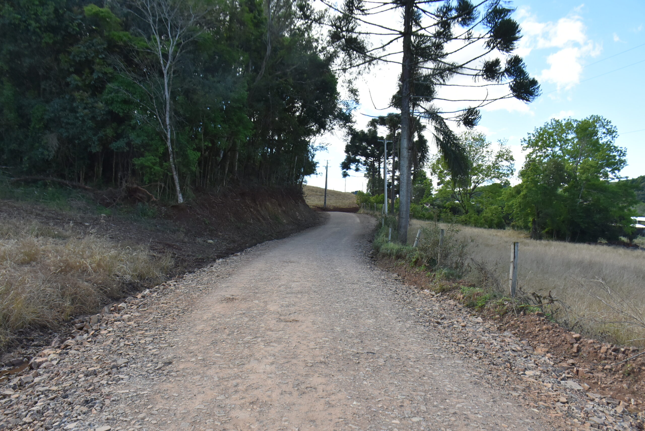 Prefeitura de Getúlio Vargas conclui recuperação de 5,5 quilômetros de estrada no interior e amplia frentes de trabalho