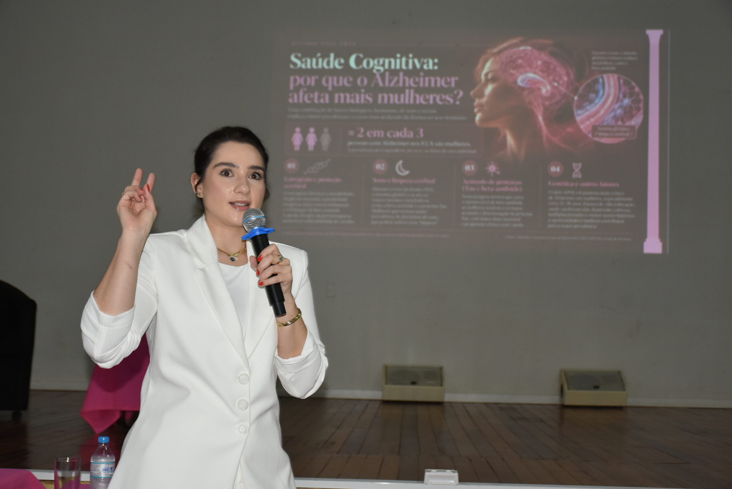 Palestra do Outubro Rosa aborda saúde integral da mulher e avanços da medicina em Getúlio Vargas